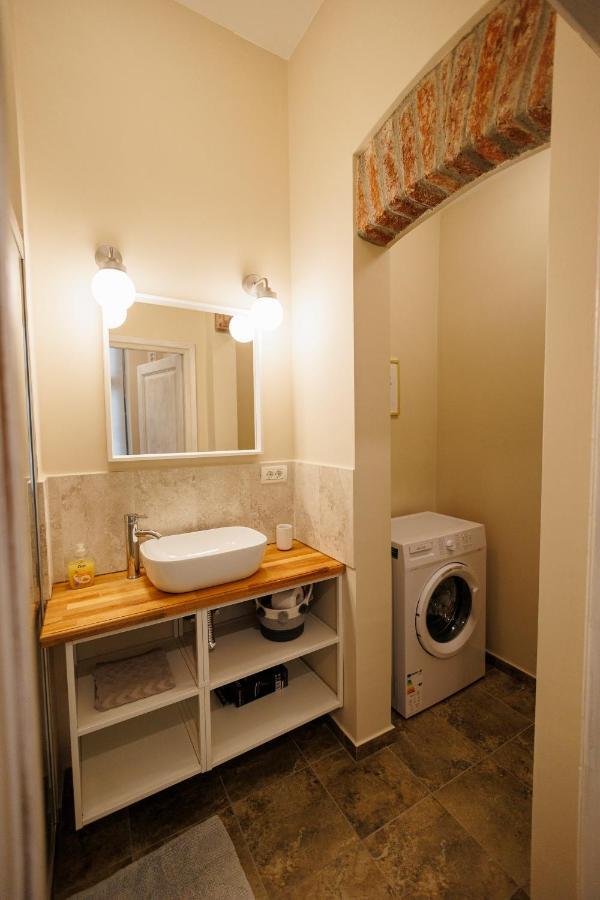 Jolie Flat In The Heart Of The City Timişoara Eksteriør bilde